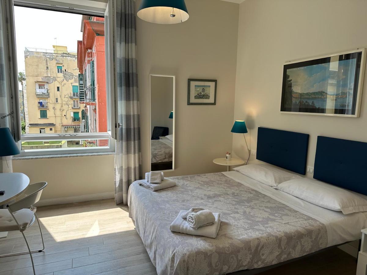 Domus Luca - Central Rooms In The Heart Of Naples Exterior photo